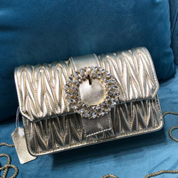 미우미우 가죽백 5BH095