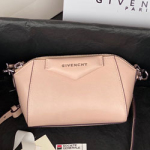  지방시 크로스백 201021