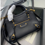 발렌시아가 모터백 22cm B210311