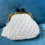 미우미우 크로스백 5BP016