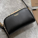 버버리 크로스백 BU-210602