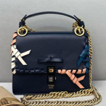 펜디 KANI BAG 19cm  629