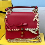 펜디 KANI BAG 19cm  629