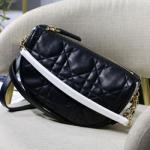 크리스찬디올 숄더백 M8001