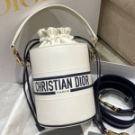 크리스찬디올 숄더백 DR0430