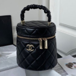 샤넬 버킷백 AP2730