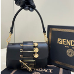 펜디 핸드백 8563