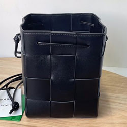 보체가베네타 버킷백 680218