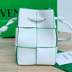 보테가 베네타 핸드백 680217