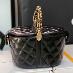 샤넬 버킷백  AS3216