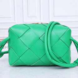 보테가베네타 크로스백 709417