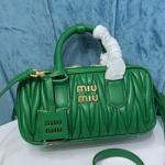미우미우 숄더백 5BB142