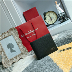 페레가모  F-1563