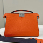 펜디 핸드백 8582