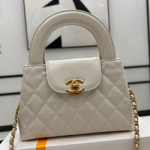 샤넬 핸드백 19cm AS4416