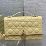 크리스찬디올 숄더백 M0568