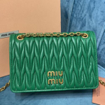 미우미우 숄더백 5BP065