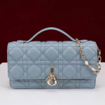 크리스찬디올 숄더백 M0568