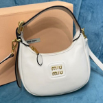 미우미우 숄더백 5BP084
