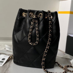 샤넬 플랩백 AS4810