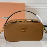 미우미우 숄더백 5BH229