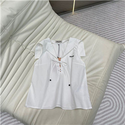 미우미우  M- 478372