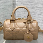 크리스찬디올 숄더백 Groove17 M250103-4