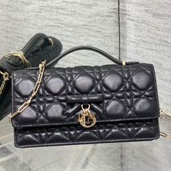 크리스찬디올 숄더백 M2602